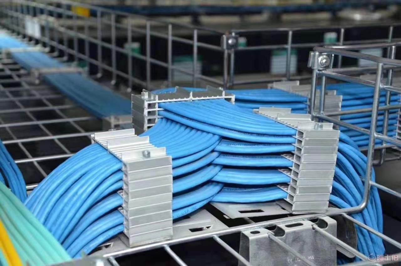 綜合網(wǎng)絡(luò )布線(xiàn)