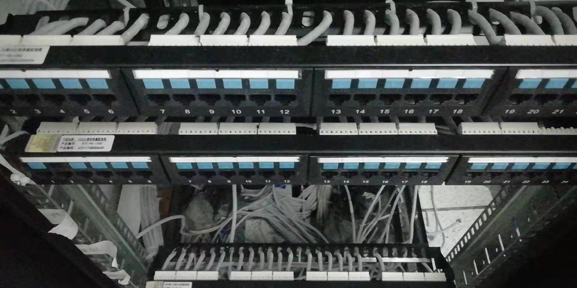 綜合網(wǎng)絡(luò )布線(xiàn)